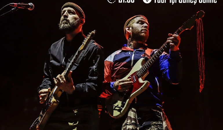 Athena bu akşam İzmit'i coşturacak