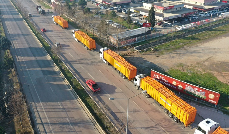 Atık aktarma araçları hizmete başladı