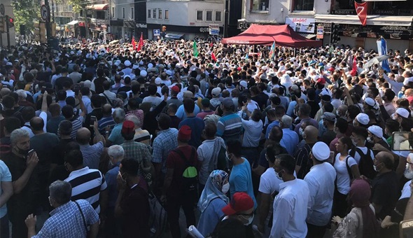 Ayasofya açılışında 3 bin kişiye korona bulaştı