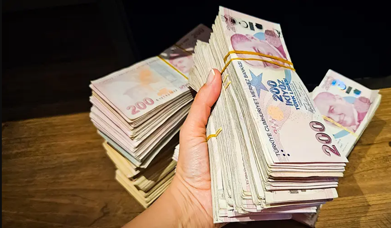 Aylık geliriniz 123 bin TL'nin altındaysa yoksulsunuz