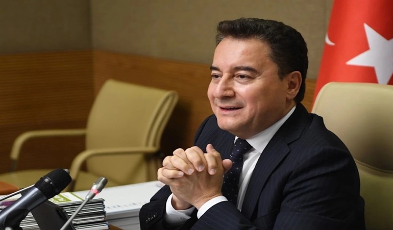 Babacan: Niye bu ülkenin insanlarını nefretle dolduracak bir siyaset yapıyorsunuz?