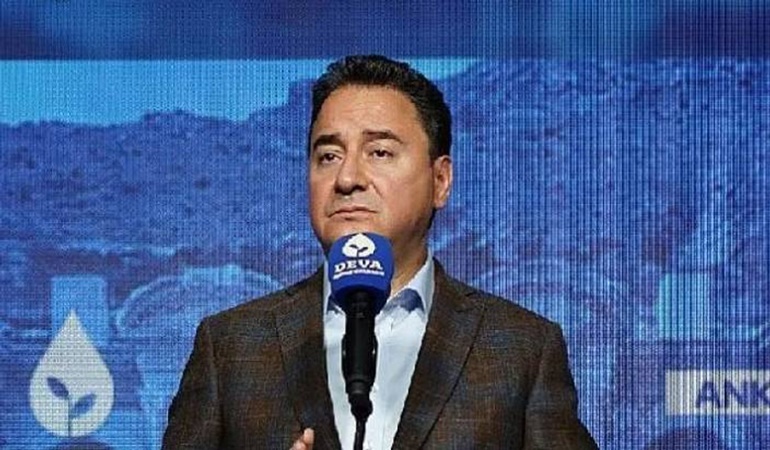 Babacan: Ülkem adına üzgünüm