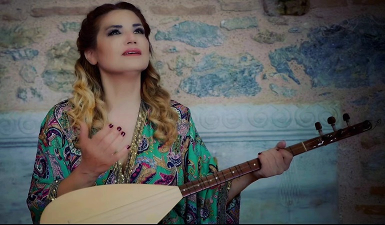 Babasıyla türküler içinde büyüyen Sürüvvet Canpolat