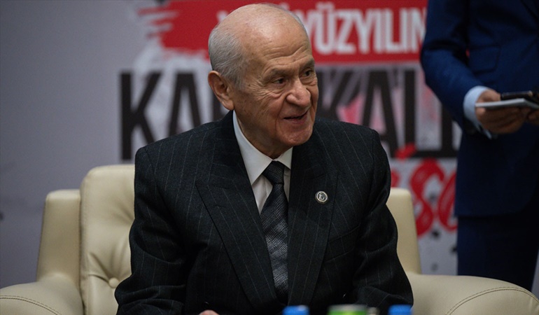 Bahçeli'den Meral Akşener'e dön çağrısı