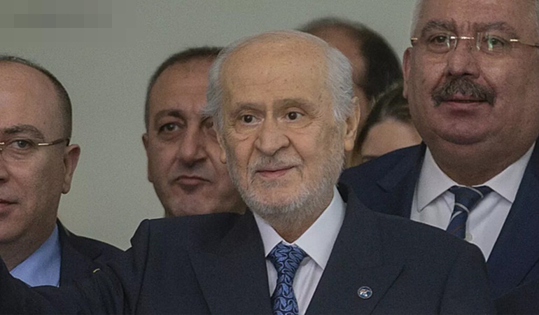 Bahçeli'den yanlışı doğru gösterme çabası!