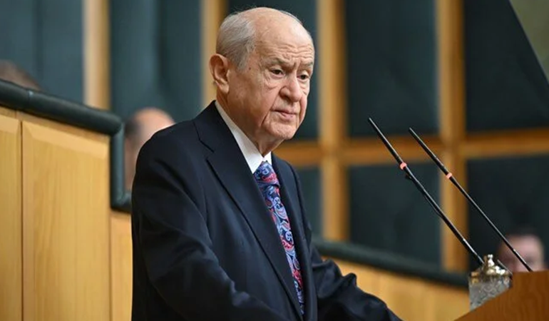 Bahçeli yine esti gürledi!
