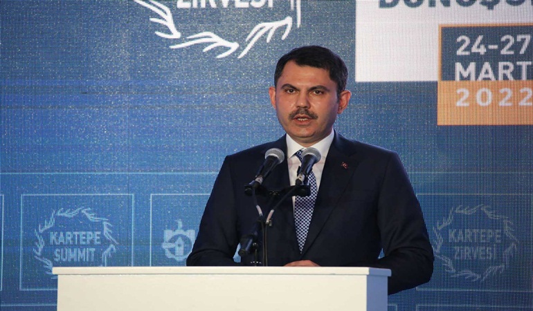 Bakan Kurum: İzmit Körfezi dip çamurundan temizlenecek  