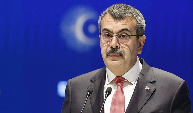 Bakan Tekin'e tepkiler çığ gibi büyüyor