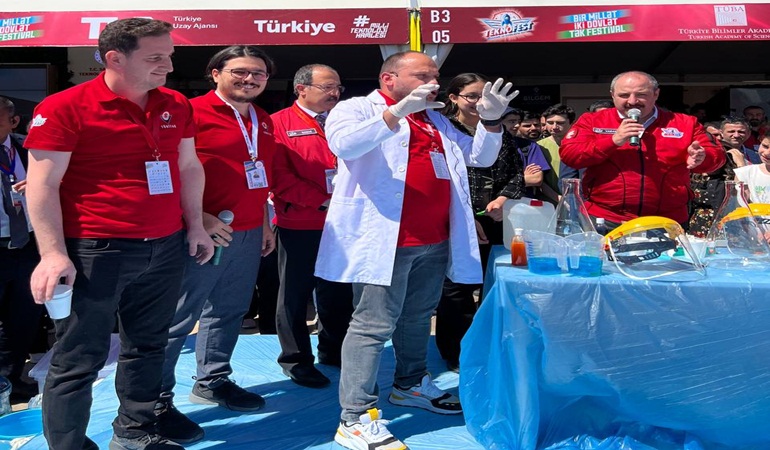 Bakan Varank ile Azerbaycan’da bilim şov