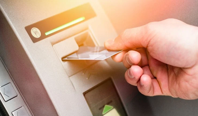 Bankalar nakit avans çekimini durdurdu