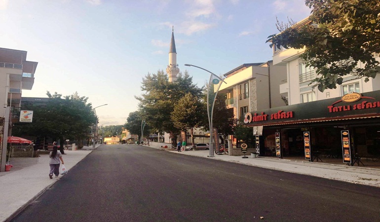 Başiskele Barbaros’ta 3 cadde ışıl ışıl olacak