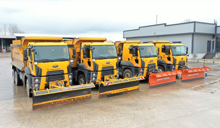 Başiskele Belediyesi karla mücadele ekipleri hazır kıta    