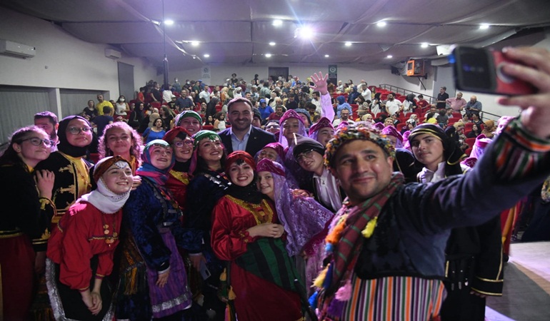 Başiskele Belediyesi Sahne Sanatları Topluluğu'ndan muhteşem final