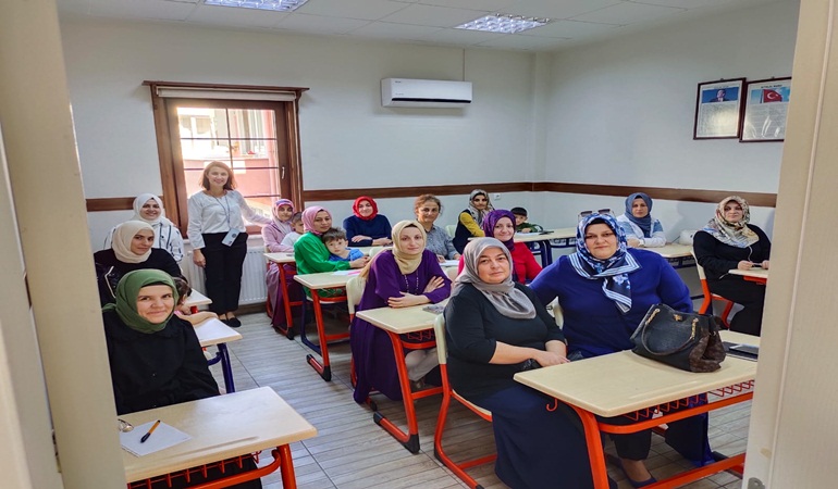 Başiskele’de diksiyon ve güzel konuşma kursu başladı