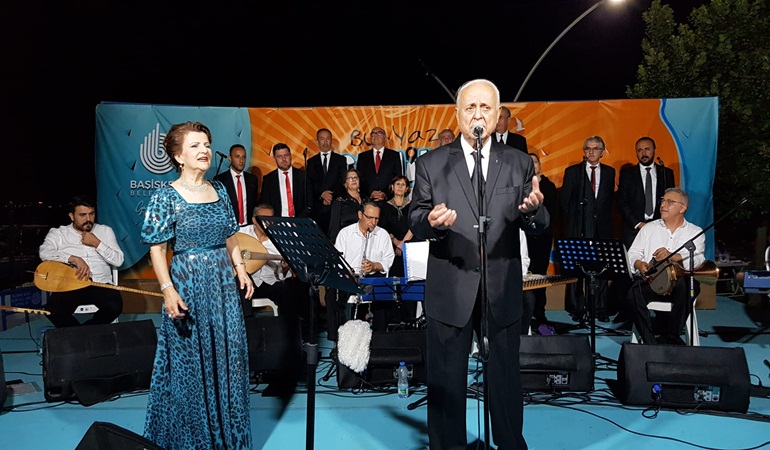 Başiskele Sahili’nde müzik şöleni devam ediyor