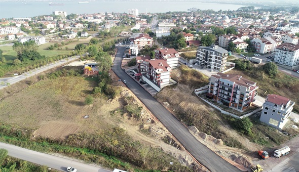 Başiskele Ulubatlı Hasan Caddesi bir günde asfaltlandı