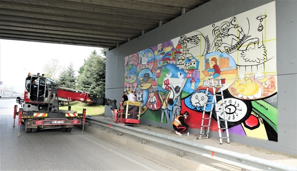 Başiskele’yi minik ressamların resimleri renklendiriyor 	