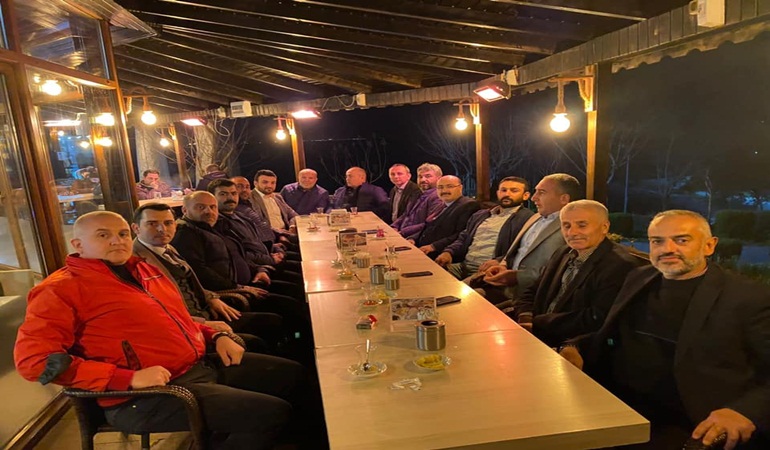 Başkan Acay mahalle başkanlarıyla iftarda buluştu!