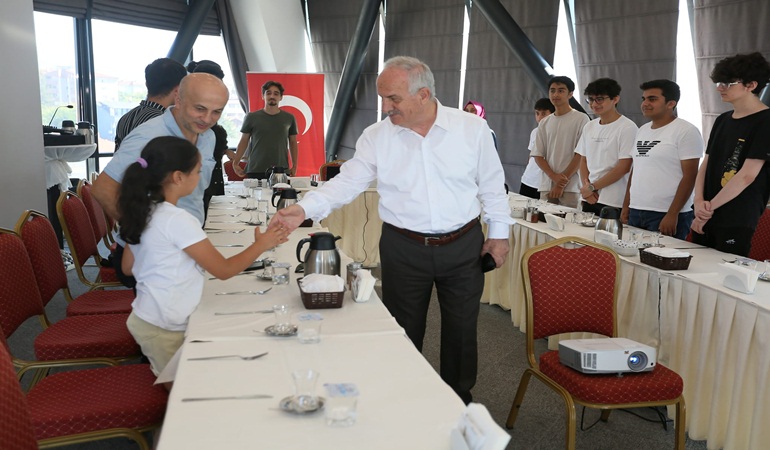 Başkan Aygün, gençlerle buluştu