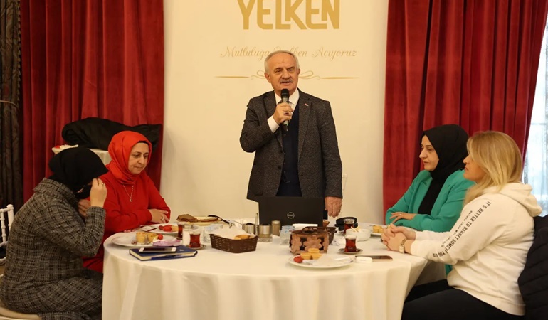 Başkan Aygün istişarelerine ara vermiyor 