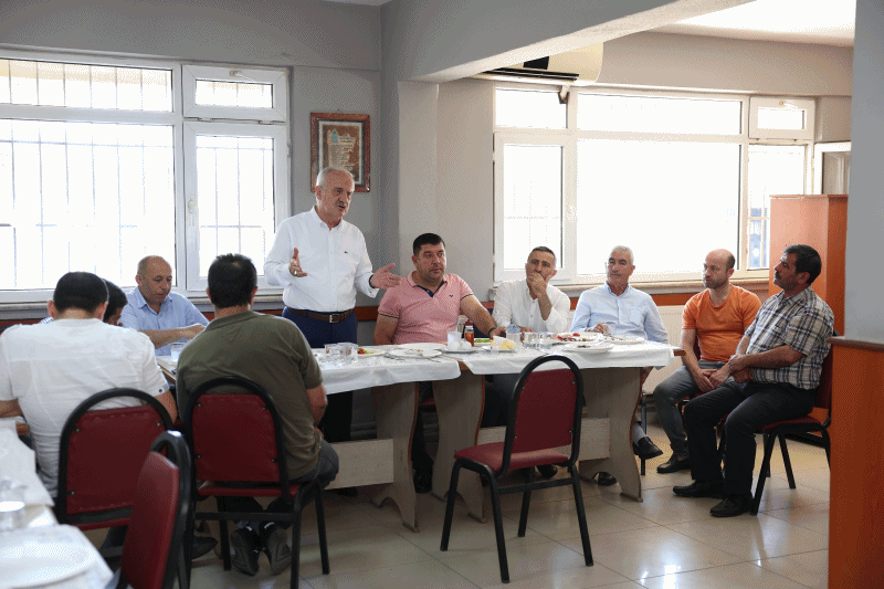 Başkan Aygün istişarelerini sürdürüyor