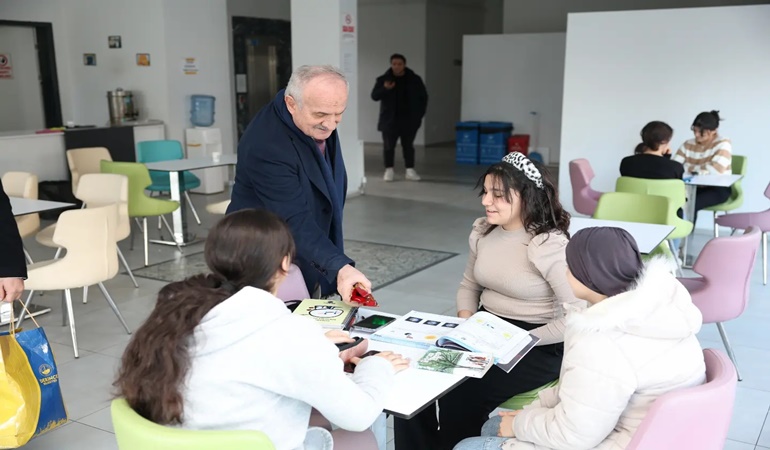 Başkan Aygün öğrencilerle bir araya geldi