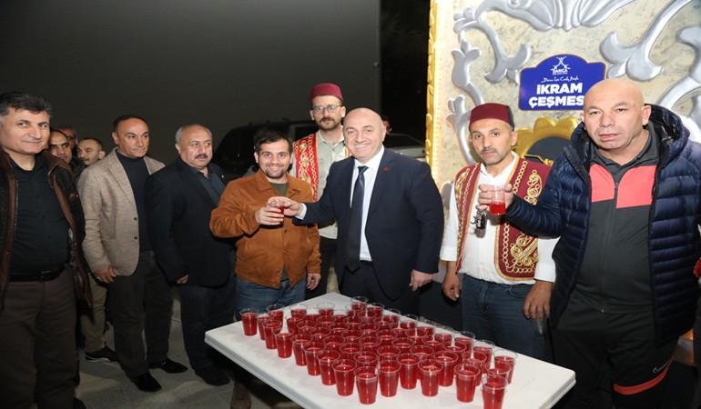 Başkan Bıyık, basınla sahurda buluştu