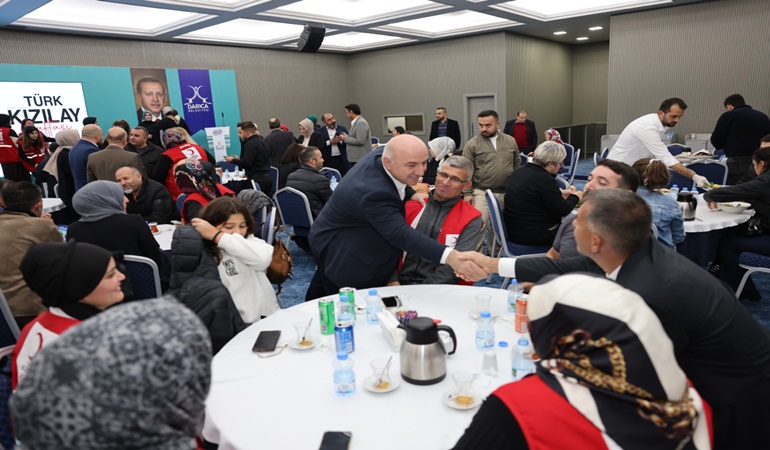 Başkan Bıyık, Kızılay gönüllüleriyle buluştu