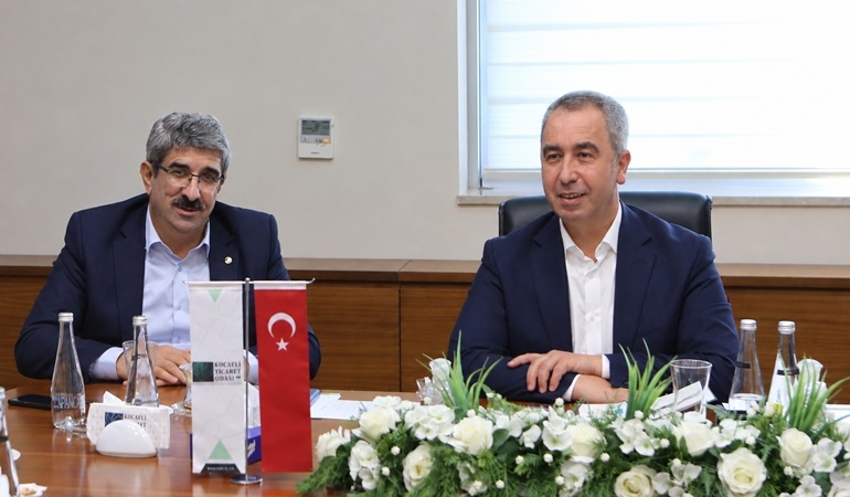 Başkan Bulut, Bakan Yardımcılığı görevine atanan Kocaelili Bayrakdar’ı tebrik etti