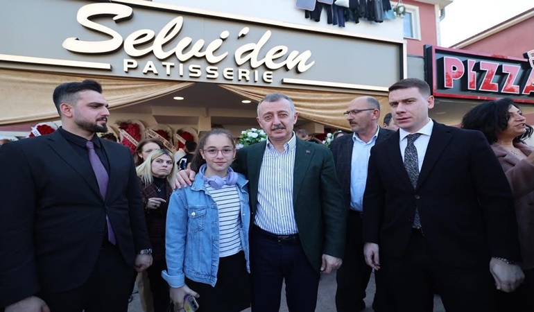 Başkan Büyükakın 2 ilçede 3 açılışa katıldı