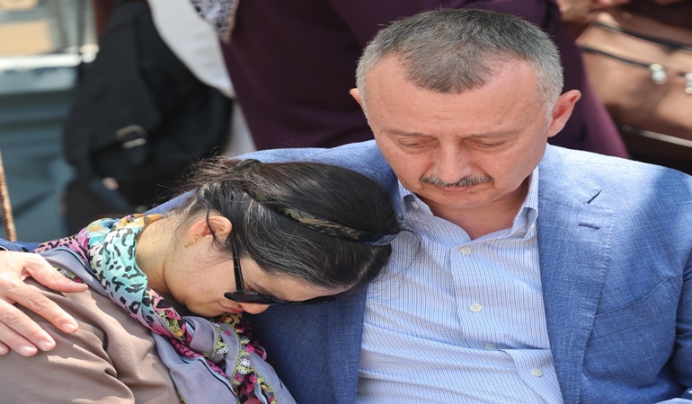 Başkan Büyükakın, acılı gününde Gülşah’ın yanında oldu