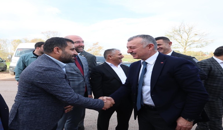 Başkan Büyükakın, Ağrılılara konuk oldu