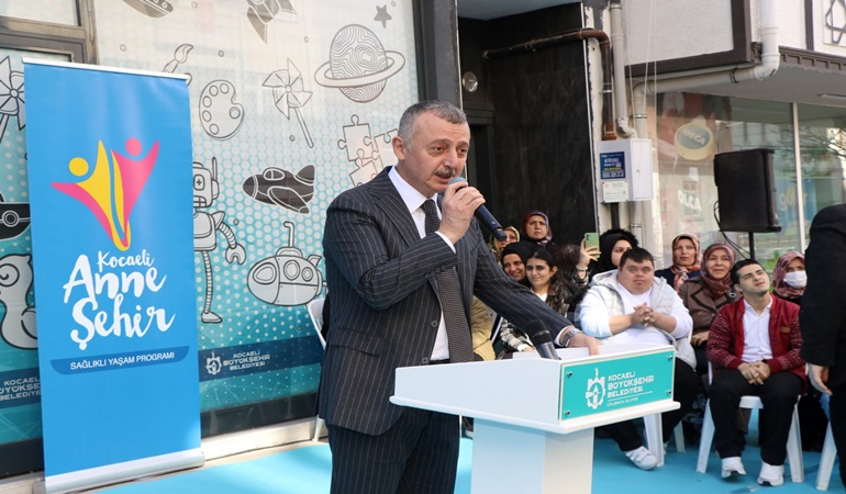 Başkan Büyükakın: Annelerimize hizmette sınır yok