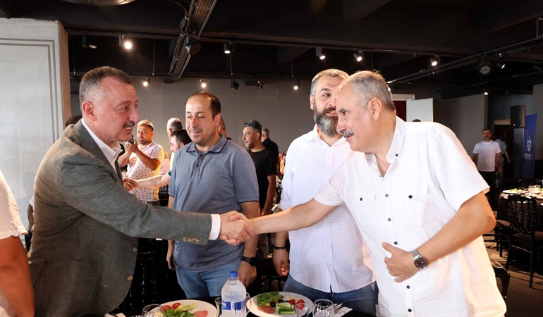 Başkan Büyükakın, Başiskele esnafıyla buluştu