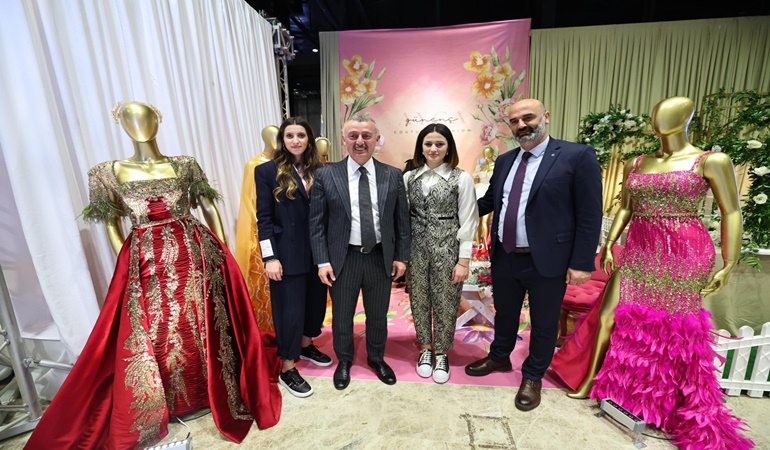 Başkan Büyükakın’dan Kocaeli Evlilik Fuarı’na ziyaret 