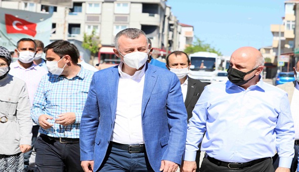 Başkan Büyükakın, Darıca Battalgazi Caddesi’ndeki çalışmaları inceledi