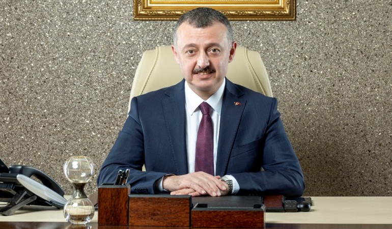 Başkan Büyükakın. Dünya var oldukça Zafer Bayramı’nı coşku ile kutlayacağız