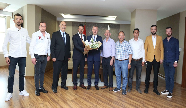 Başkan Büyükakın: İhtiyaç sahiplerinin yanındayız  