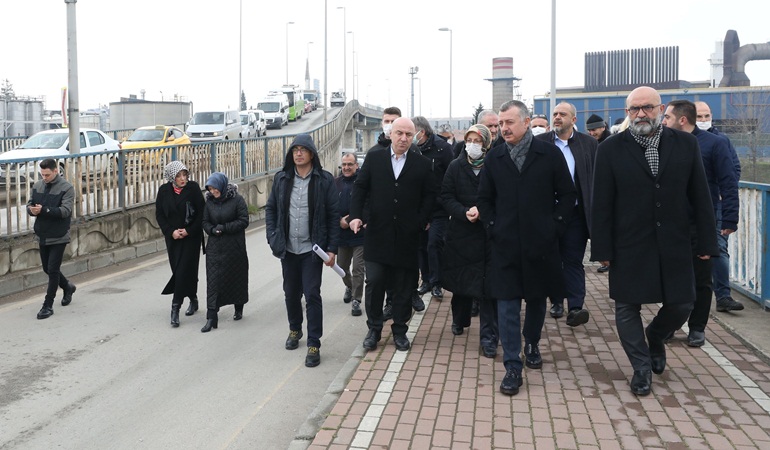 Başkan Büyükakın: Osmangazi Köprüsü’ndeki trafik düğümünü çözüyoruz