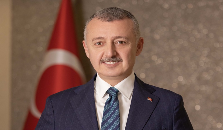 Başkan Büyükakın sınava girecek öğrencileri unutmadı