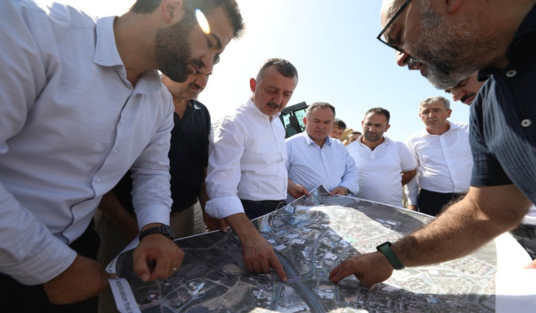 Başkan Büyükakın, Turgut Özal Köprüsü ikileme çalışmasını inceledi