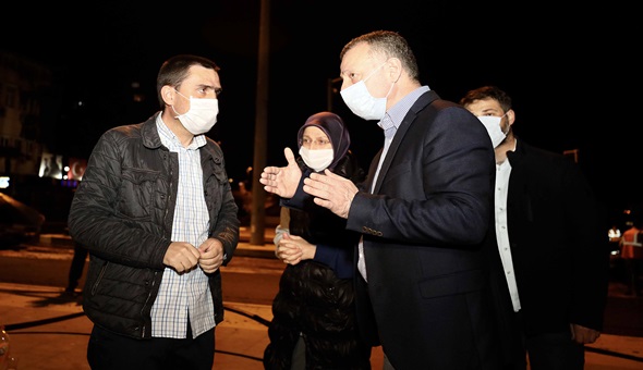 Başkan Büyükakın yine gece denetimine çıktı