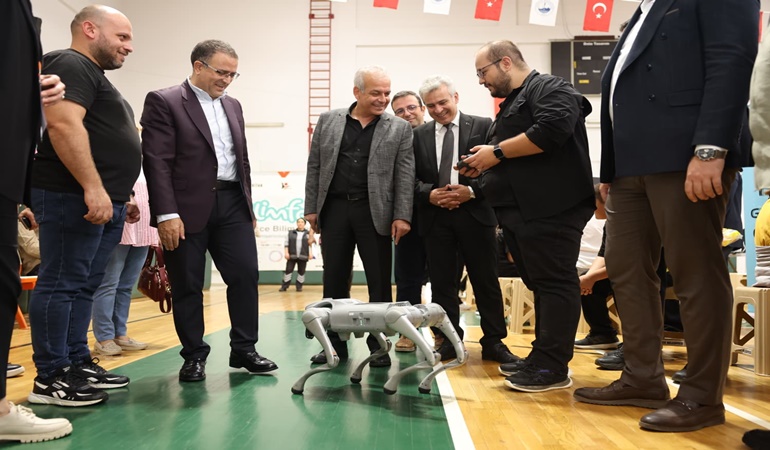 Başkan Gökçe Bilim Şenliği’nde çocuklara böyle seslendi!