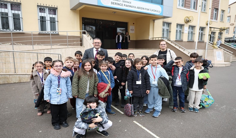 Başkan Gökçe bu kez iki okula konuk oldu