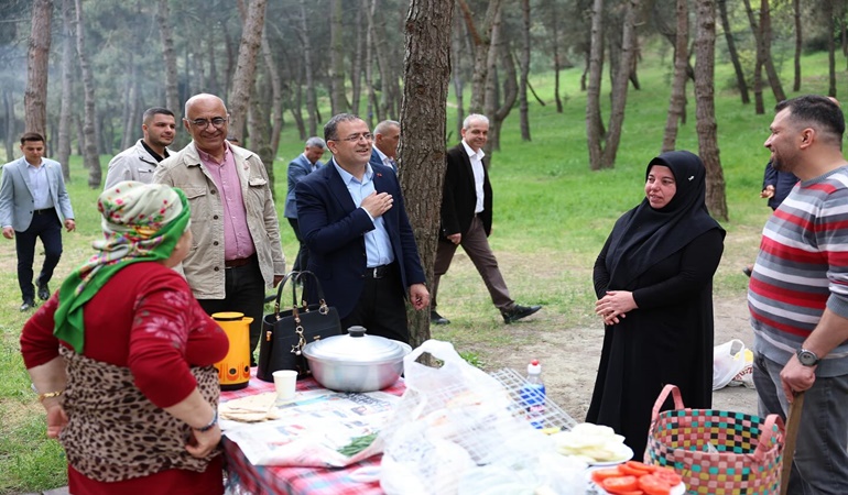 Başkan Gökçe piknikçilerle buluştu
