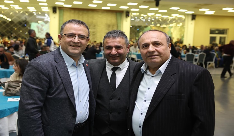 Başkan Gökçe Sivaslılarla Eğitime Destek gecesinde buluştu