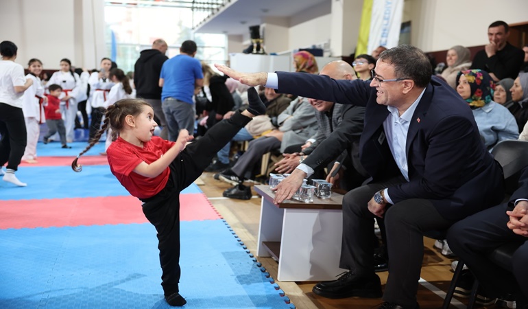 Başkan Gökçe sporu sevdiriyor!