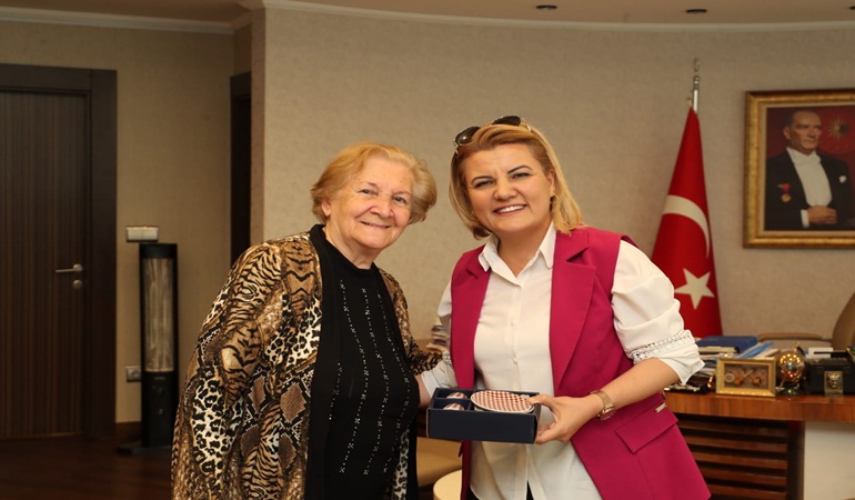 Başkan Hürriyet, 29 Ekim Kadınlar Derneği’ni ağırladı