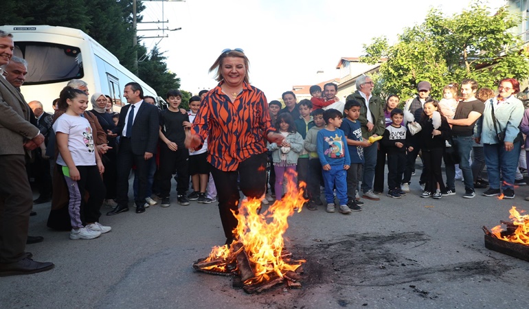 Başkan Hürriyet ateşten atladı