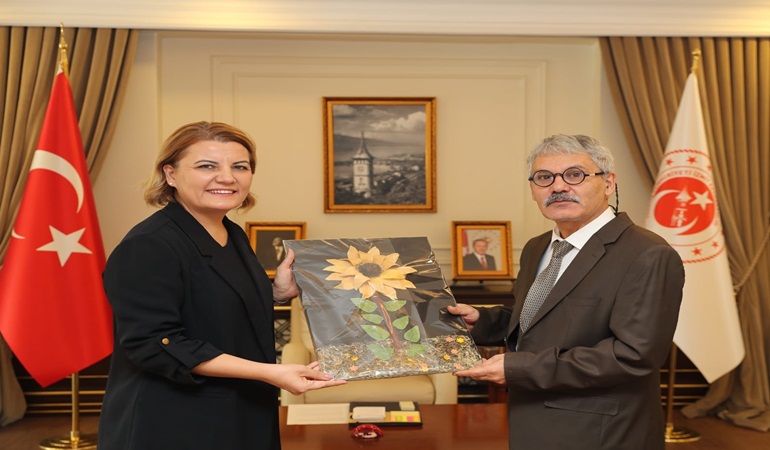 Başkan Hürriyet, Beslenme Saati Projesi’nin yaygınlaştırılması adına kurumlarla görüştü 